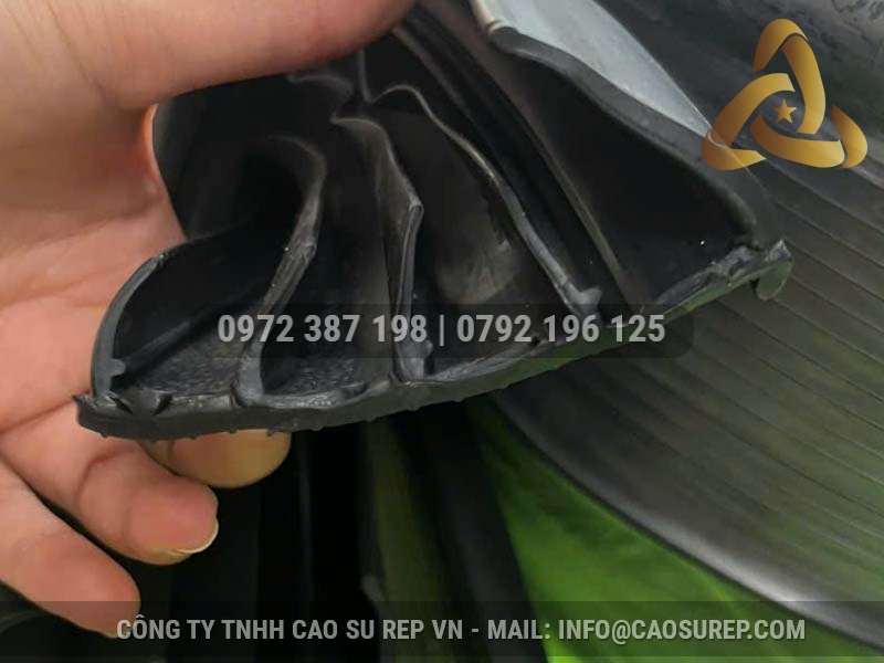 Ron cao su EPDM xe tải 4