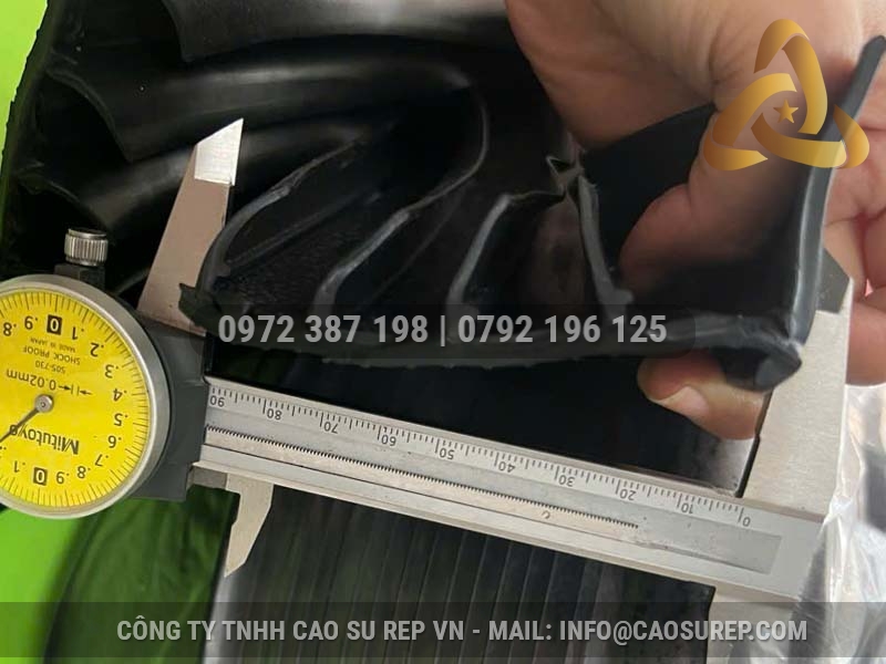 Ron cao su EPDM xe tải 1