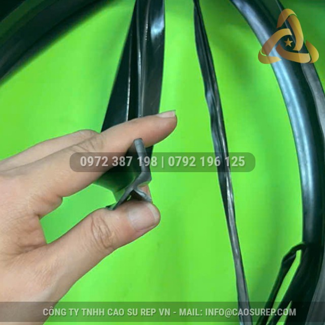 Ron cao su EPDM chữ L 23.1x14.7x3.1