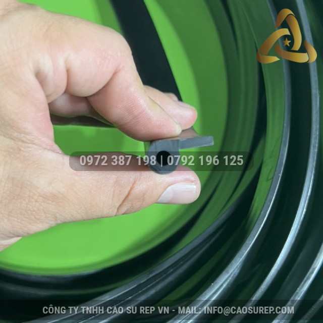 Ron cao su chữ P 21x10.5x3