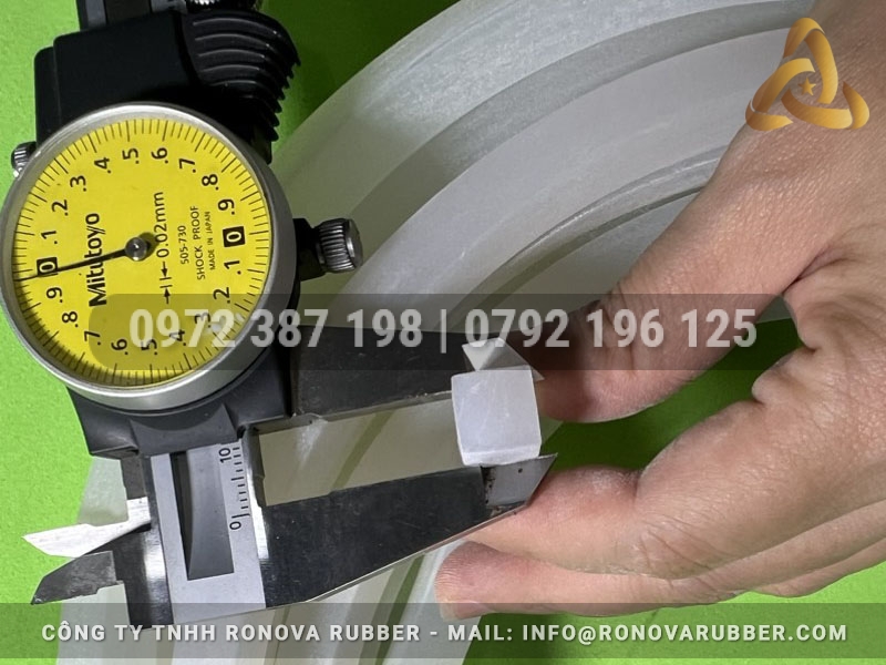 Ron silicon trắng trong HV 10x10 hình vuông