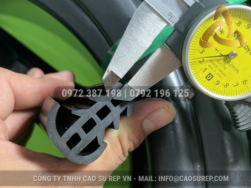 Mẫu ron cao su EPDM chữ T