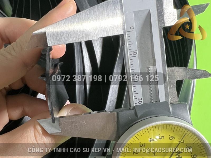 Ron cao su EPDM chữ T 4.3x30x6.5