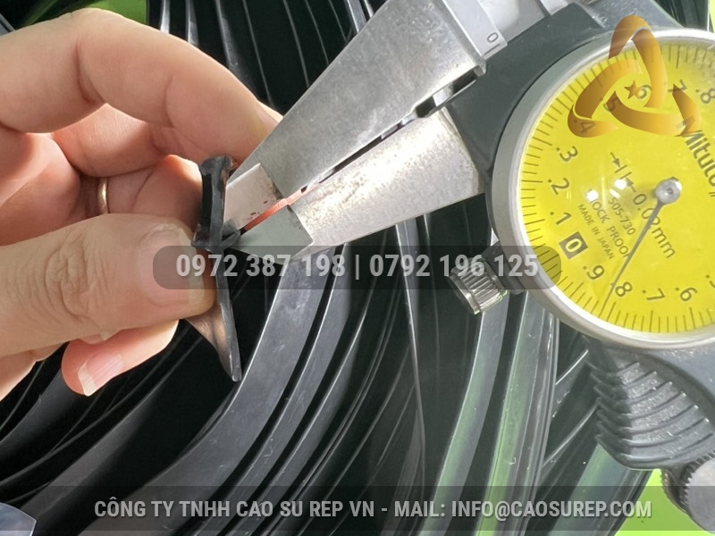 Ron cao su EPDM chữ T 4.3x30x6.5