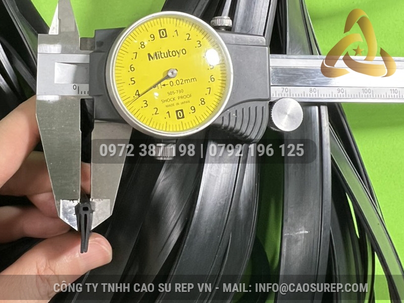Ron cao su EPDM chữ T 4x15x1