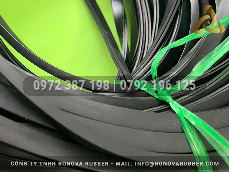 Ron cao su chữ U 11x6x2 view 2