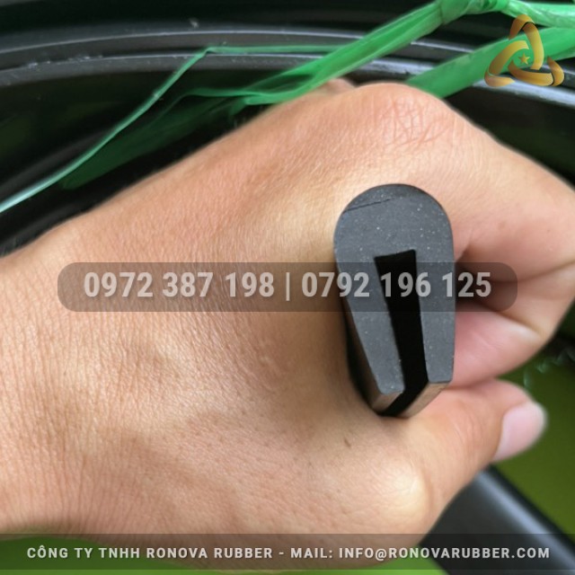 Ron cao su chữ U 15x26x5