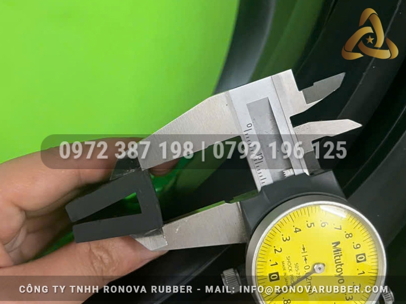 Ron cao su chữ U 17x25x5