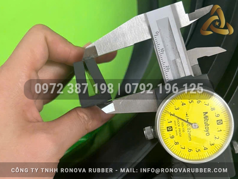 Ron cao su chữ U 17x25x5