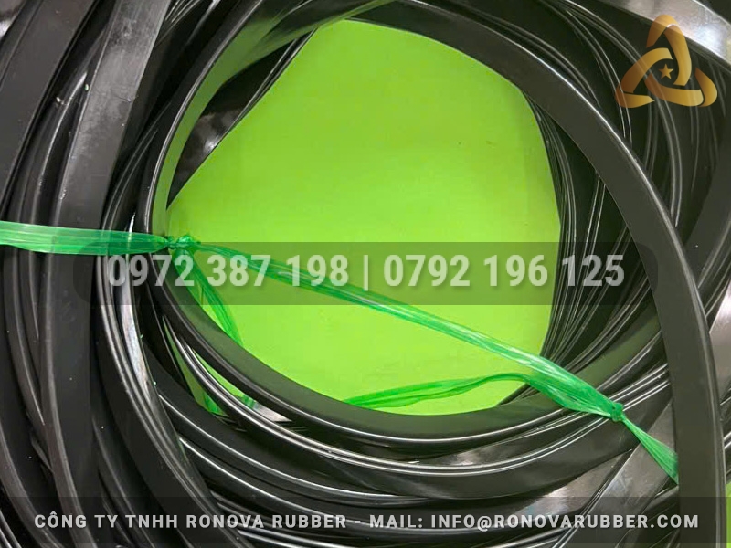 Ron cao su chữ U 17x7x2.5