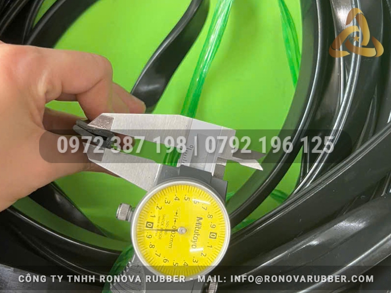 Ron cao su chữ U 17x7x2.5