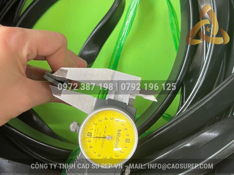 Ron cao su chữ U 17x7x2.5