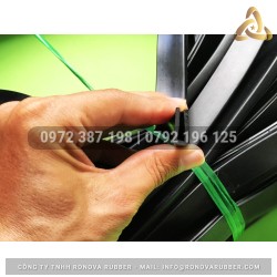 Ron cao su chữ U 7x17x3