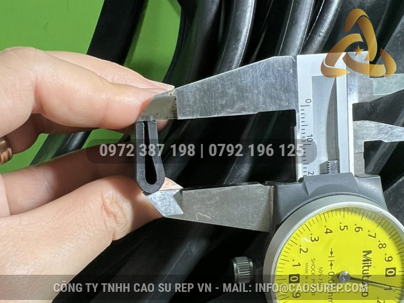 Ron cao su EPDM chữ U 8x18x3