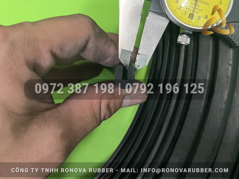 Ron cao su EPDM chữ U 10x11.6x3