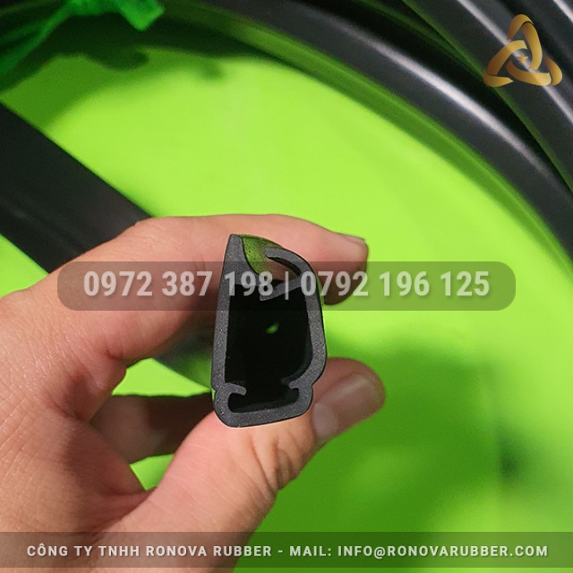 Ron cao su EPDM chữ U 18x25.1x2.1