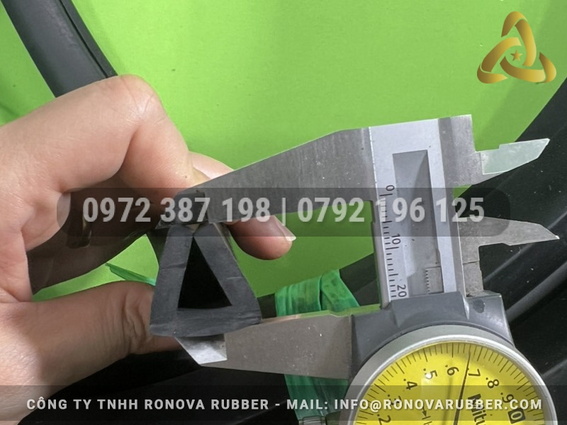 Ron cao su EPDM chữ U 19x19x11