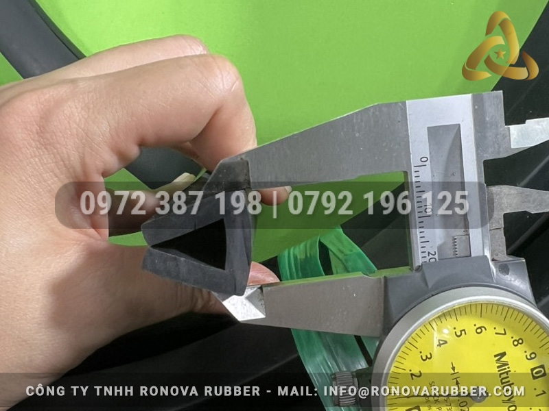 Ron cao su EPDM chữ U 19x19x11