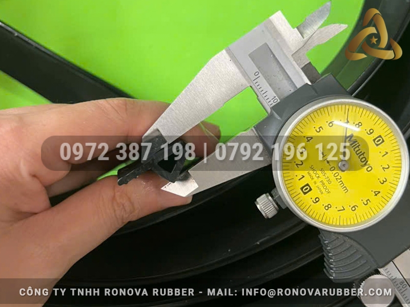 Sản phẩm Ron cao su EPDM chữ U