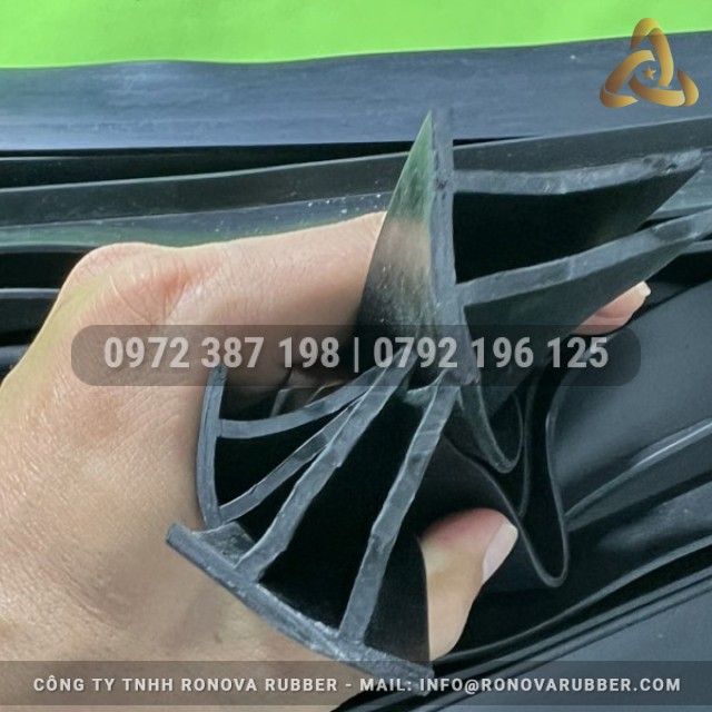 Ron cao su EPDM chữ U 30x30x10