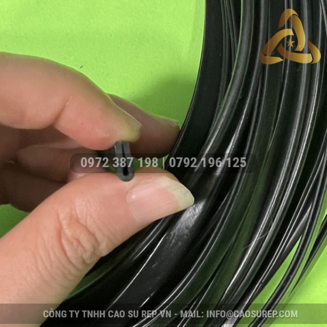 Ron cao su EPDM chữ U 3x7x1