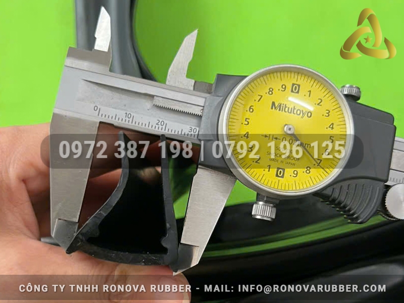 Hình ảnh ron cao su EPDM chữ U 40x30x24