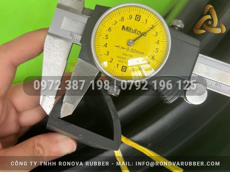 Hình ảnh chi tiết Ron cao su EPDM chữ U