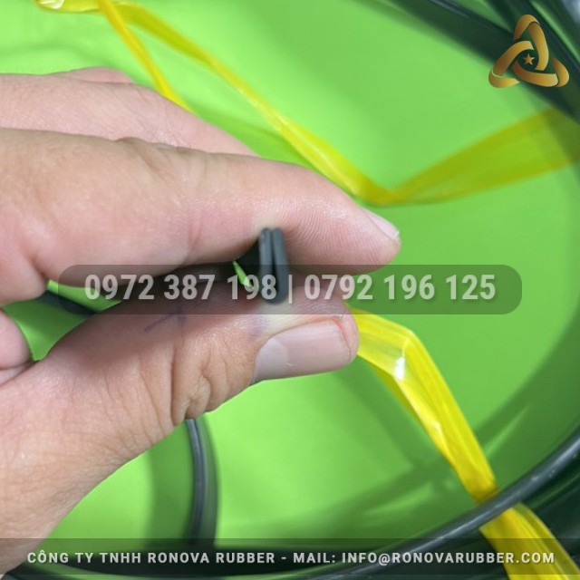 Ron cao su EPDM chữ U 4x10x1.2