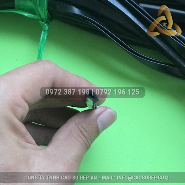 Ron cao su EPDM chữ U 4x7x1.5