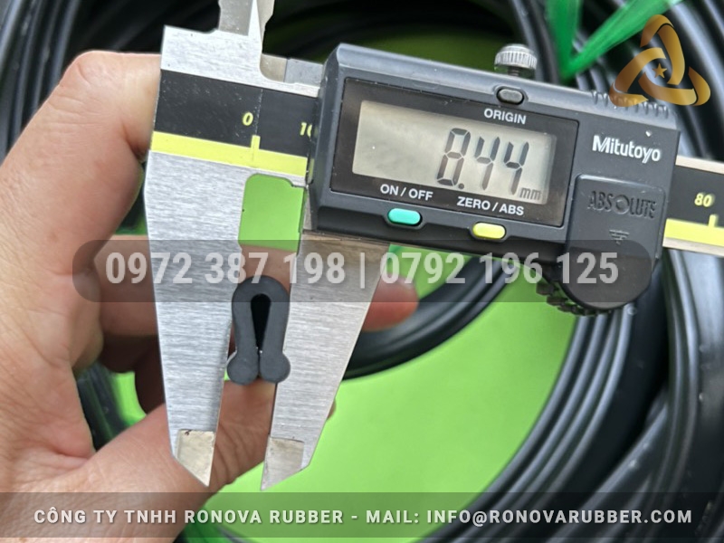 Hình ảnh minh họa ron cao su EPDM chữ U