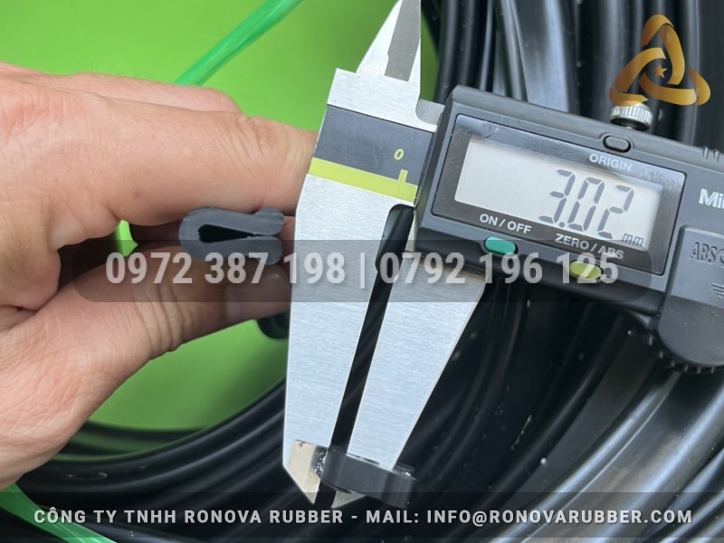 Ron cao su EPDM dạng chữ U