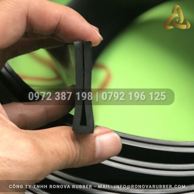 Ron cao su EPDM chữ U 9.5x40x3
