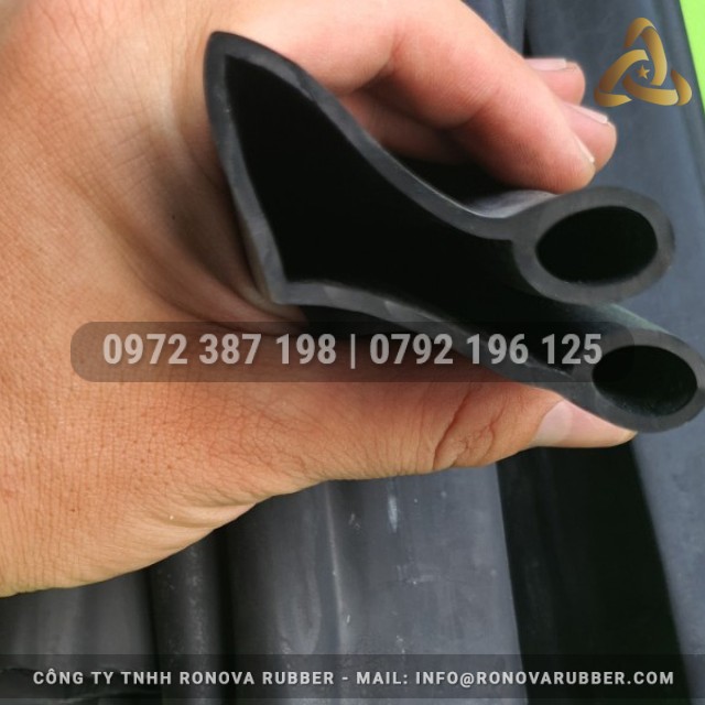 Ron cao su EPDM đen 30x50x26
