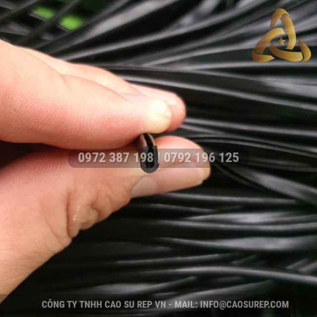 Ron EPDM chữ U 3x4x1