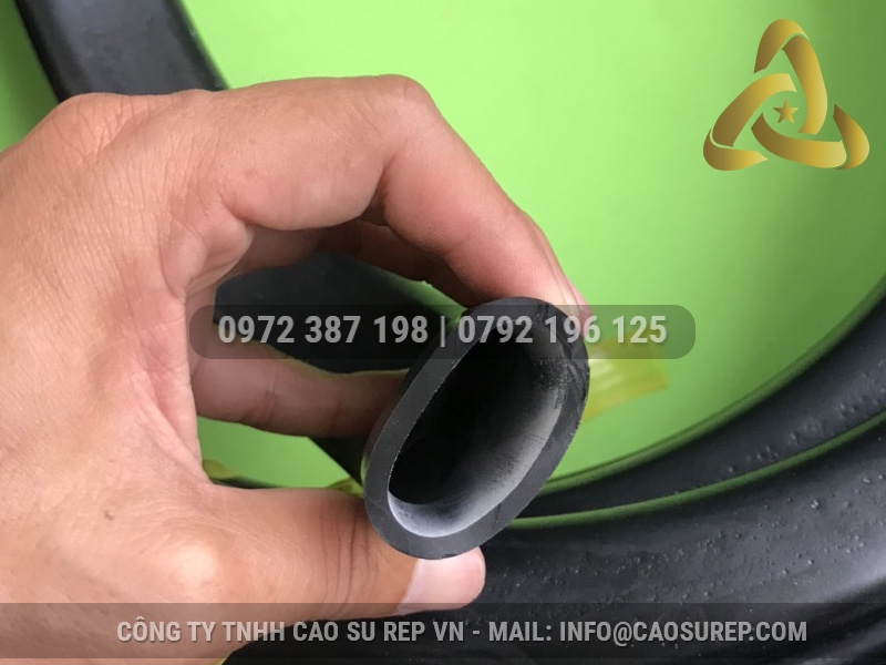 Ống cao su NBR 26x32