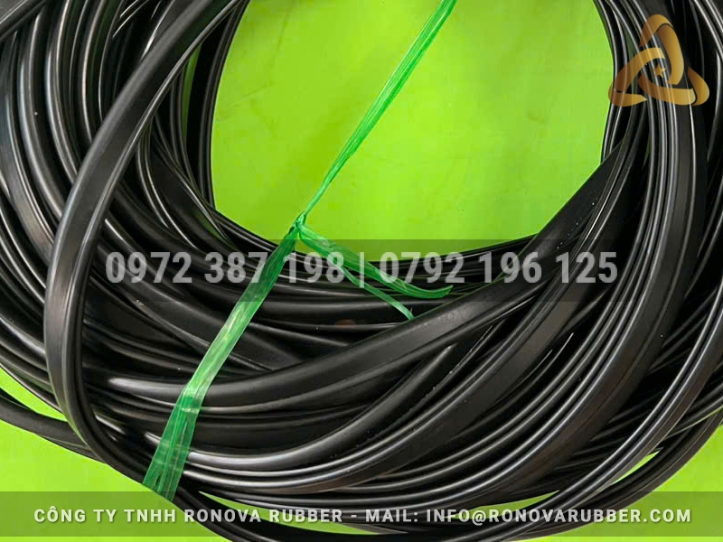 Ron cao su NBR chữ U kích thước 7.8x14.8mm