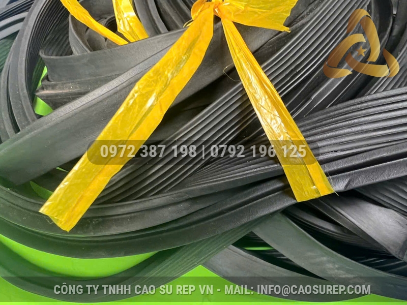 Ron cao su ống cống TG 19x25 D700