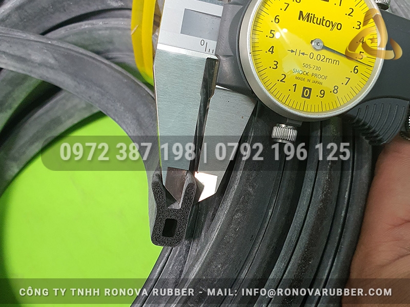 Ron cao su chữ U 10x20x3