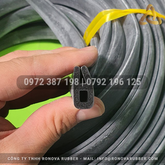 Ron cao su xốp chữ U 10x20x3