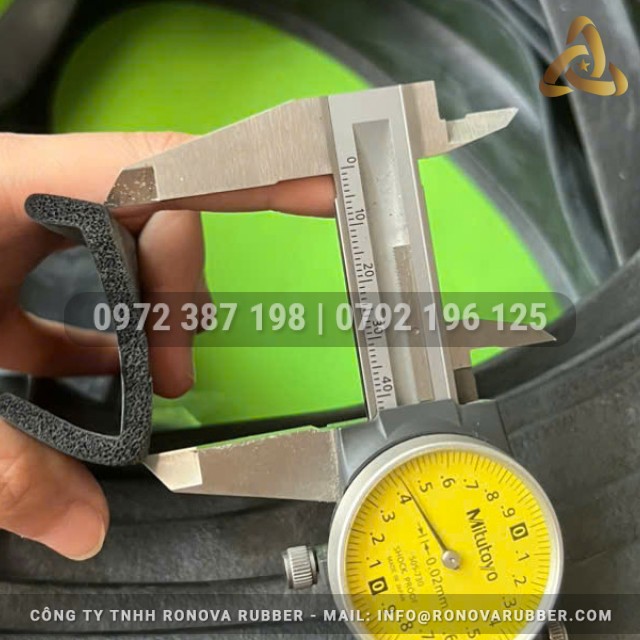 Ron cao su xốp chữ U 40x19.2x4.6