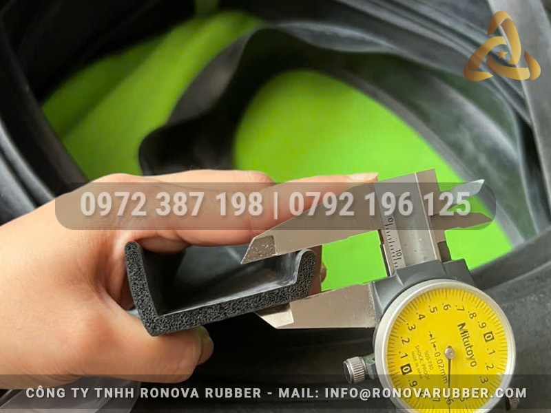 Ron cao su u hình chữ U