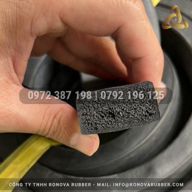 Ron cao su xốp EPDM HCN 30x15