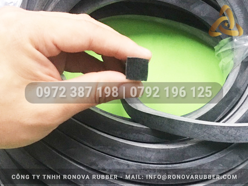 Ron cao su xốp EPDM HV 12x12