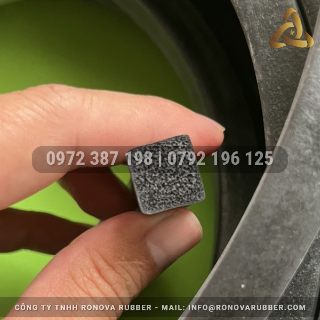 Ron cao su xốp EPDM HV 12x12