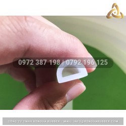 Ron silicon trắng chữ D 12x8x2