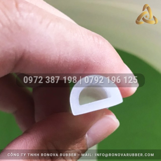 Ron silicon trắng chữ D 12x8x2