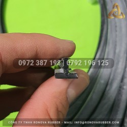 Ron silicon đen chữ T 8x7.5x2