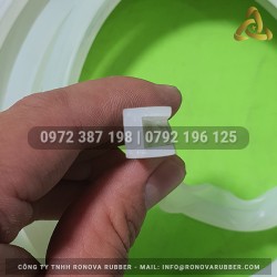 Ron silicon chữ U 10x10.5x6.5