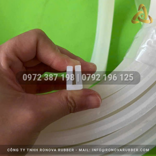 Ron silicon trắng chữ U 15x10x3.5