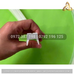 Ron silicon trắng chữ U 18x18x10